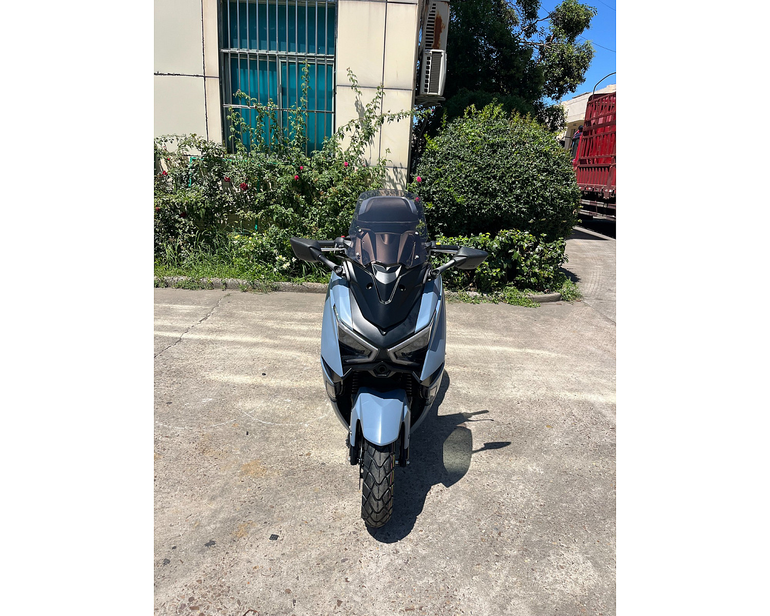 Скутер SPRMOTORS CITY MAX серый T4-50H (с кофром)