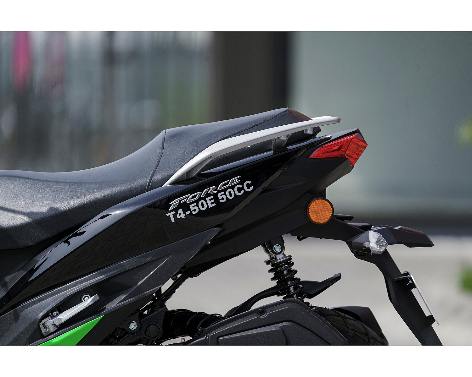 Скутер SPRMOTORS FORCE Зелёный T4-50E