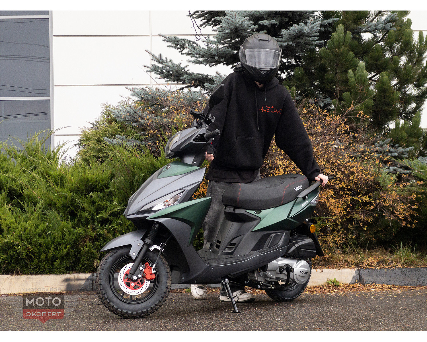 Скутер VMC CORSA RS BY49QT-2A 49 см3 серия N1500 VIN, matt red/matt black