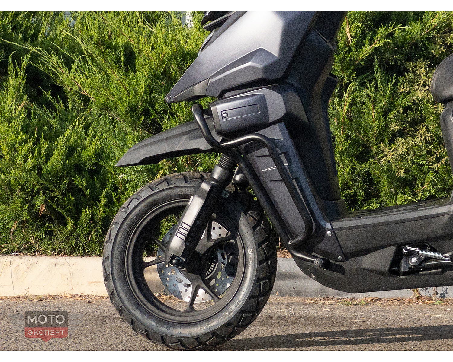 Скутер VMC SMART X BY49QT-5A 49 см3 серия T1700 (LED панель, CBS, USB, сигнализация), matt black