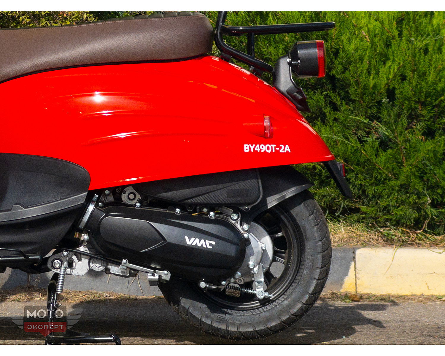 Скутер VMC SPRINT BY49QT-2A 49 см3 серия A1250 (Инжектор, воздушное охлаждение), green glossy