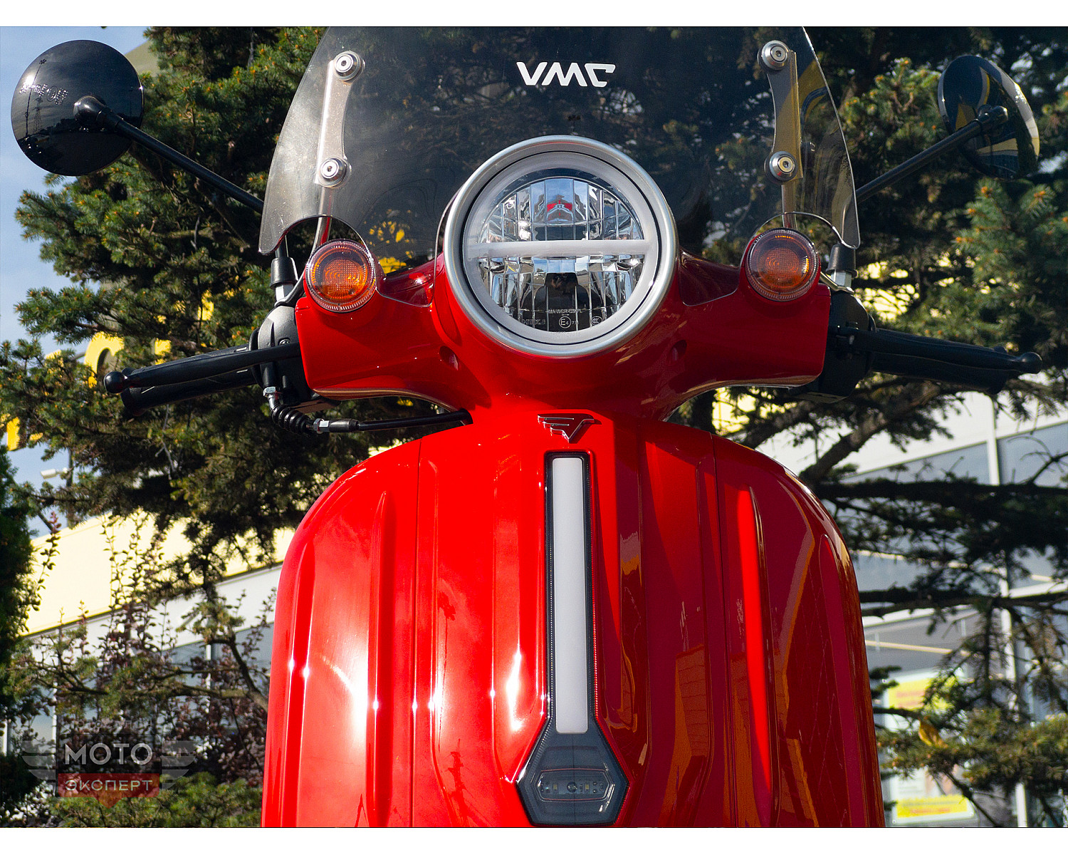 Скутер VMC SPRINT BY49QT-2A 49 см3 серия A1250 (Инжектор, воздушное охлаждение), green glossy