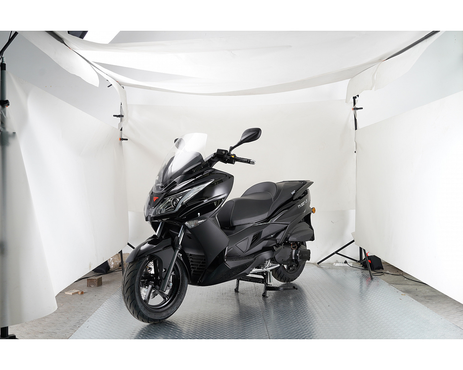 Скутер VMC Z1 TY300T-2E 276 см3 серия Т3000 (ЭПТС), matt black